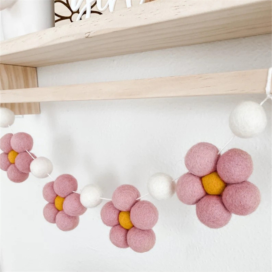 Handmade Felt Daisy Garland Bo - Baby Nursery Garland บทวิจารณ์และราคา