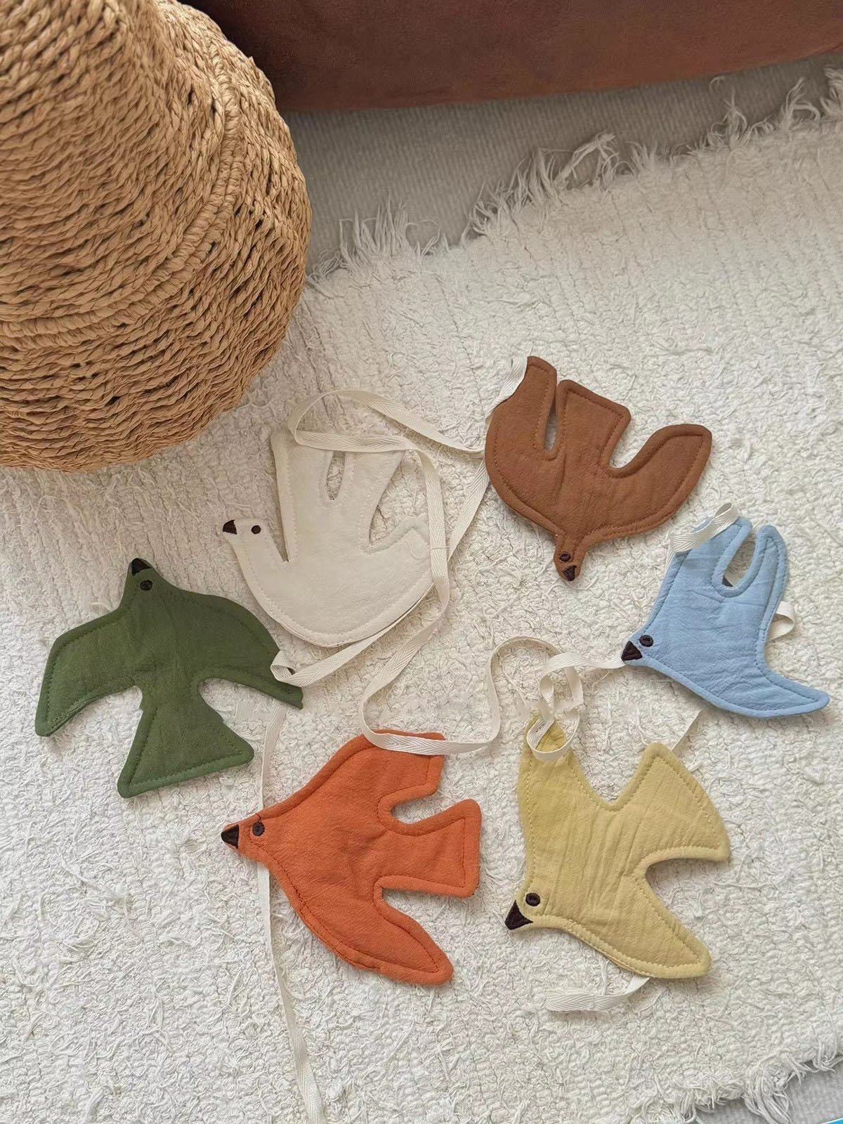 ธงผ้ารูปนกสำหรับตกแต่งห้องเด็ก - Baby Nursery Garland บทวิจารณ์และราคา
